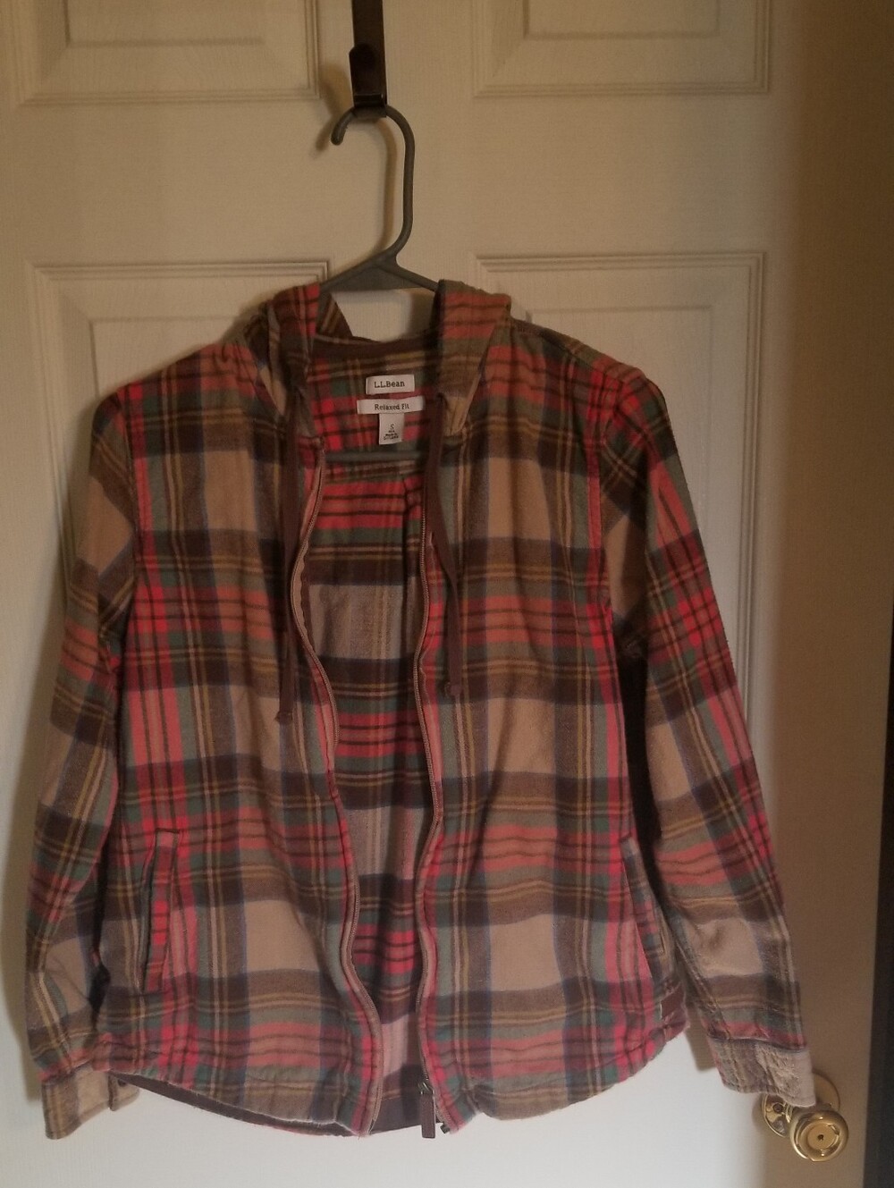 L.L. Bean Scotch Plaid Zip Up Hooded Flannel Shacket Shirt Top.